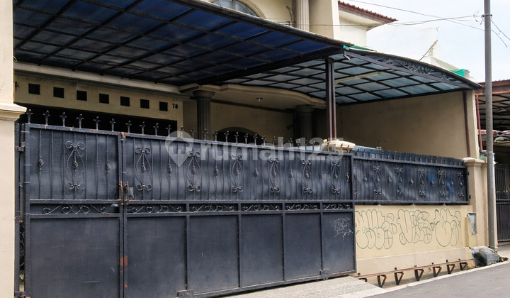 Rumah 5 Kamar Tidur di Kembangan, Jakarta Barat Lokasi Strategis di Dekat Pintu Tol Kebon Jeruk, Meruya, dan Puri Kembangan. - foto 1