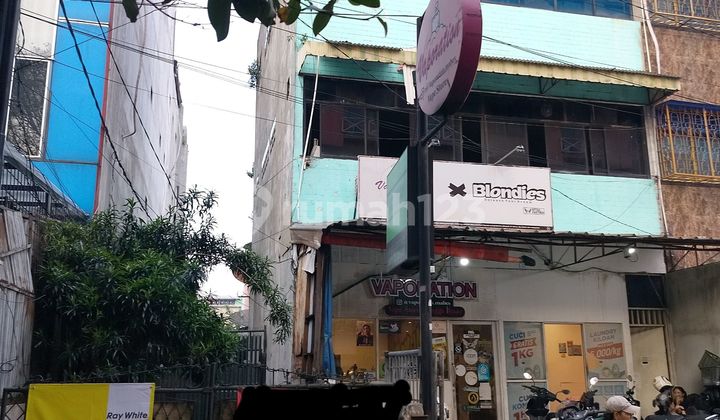 Rumah Murahmangga Besar Pinggir Jalan Raya - foto 1