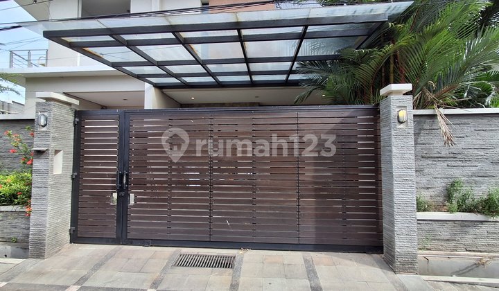Hunian Nyaman 3 Lantai LB 233M² - Persada Sayang Jakarta Barat, Nego! - foto 1