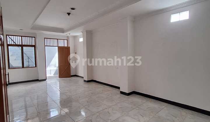 Dijual Rumah Citra 1Ext , 2,5Lantai , Kt4+1 , Rapi Siap Huni... - foto 1