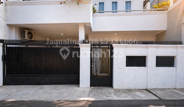 Turun Harga Drastis! Rumah 10X17 Strategis Kemanggisan Dekat Binus Jakarta Barat - foto 1