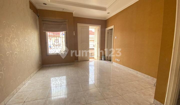 Dijual Rumah di Citra 2 Mediterania, Jakarta Barat 6X15 - foto 1