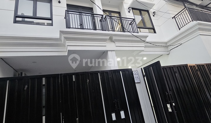 Rumah Baru Minimalis Bebas Banjir.dekat Akses Toll - foto 1