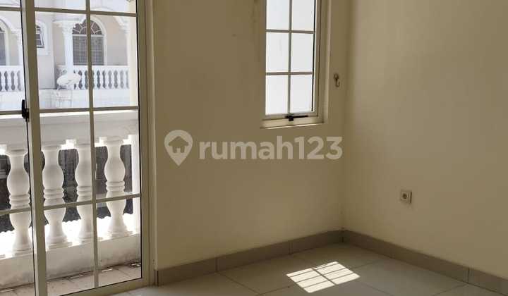 Dijual Cepat Rumah West Europe 8X15, Greenlake City Jarang Dijual - foto 1