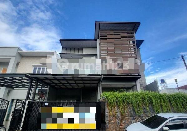 Dijual Rumah Mewah 3 LT di Metro Permata Jakarta Barat - foto 1
