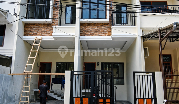 Rumah Baru 3.5X20 Komplek Greenville(Gr114) - foto 1