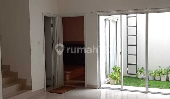 Dijual Rumah Riviera At Puri Semifurnish Kondisi Terenovasi - foto 1