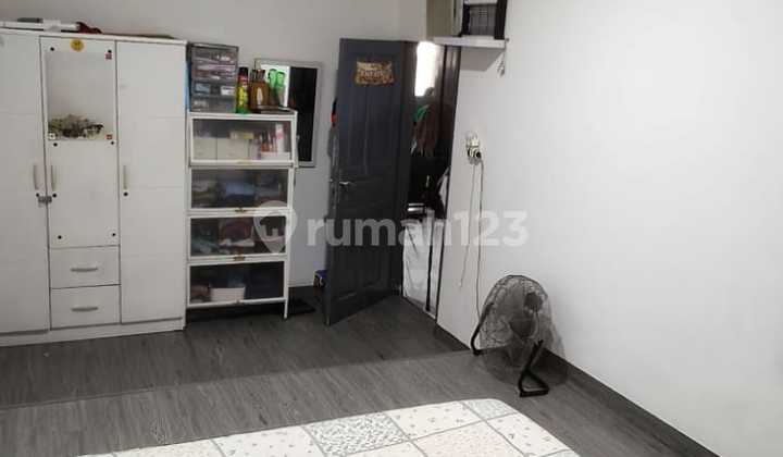 Dijual Rumah 1½ Lantai SHM Duri Kepa Kedoya Jakarta Barat - Lokasi Pusat Kota, bisa Nego - foto 1