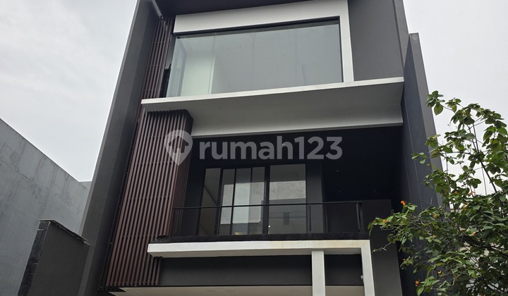 Bangunan Baru 4 Lantai Permata Buana KPR Arsitektur Terkenal - foto 1