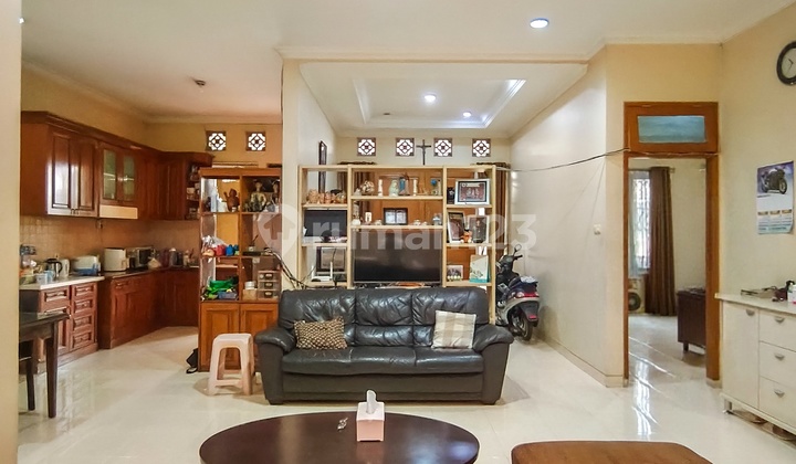 Dijual Rumah Siap Huni di Taman Aries Meruya Jakarta Barat - foto 1