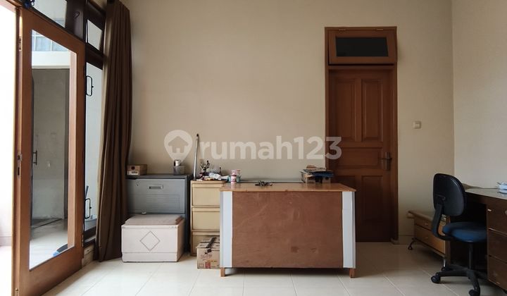 Rumah 2 Lantai di Taman Aries Meruya Kembangan Jakarta Barat - foto 1