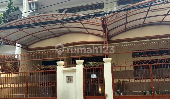Rumah Cocok Kost 2 Lantai di Jl Anggrek Garuda Kemanggisan Palmerah Jakarta Barat LT 193M2 Cash Only - foto 1