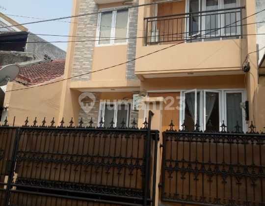 Rumah di Duri Kepa Kebon Jeruk, Jakarta Barat, LT 90M² - foto 1