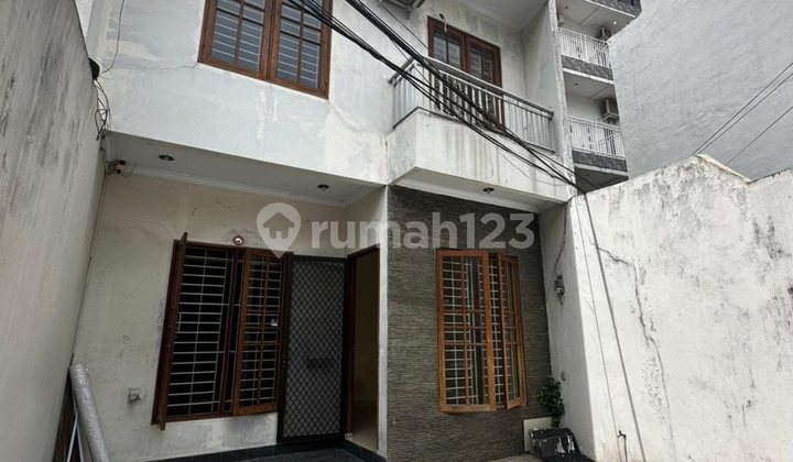 Rumah 3 Lantai Tanjung Duren Strategis Bebas Banjir - foto 1