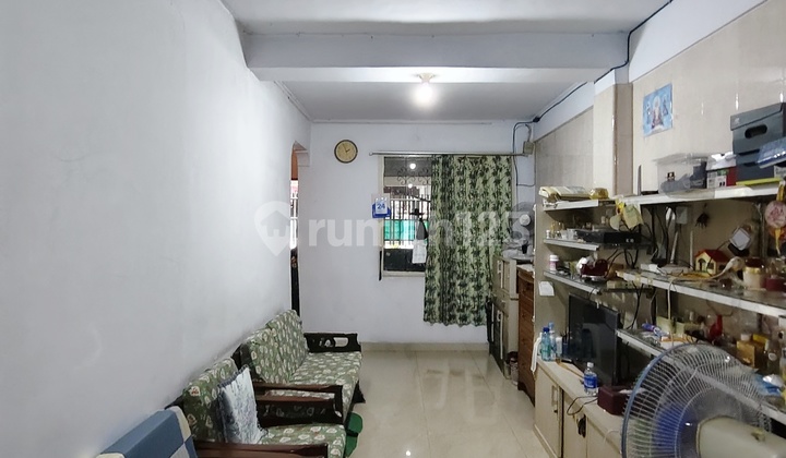 Jual Cepat Rumah Tinggal Mangga Besar Luas 114M² 2 Lantai Hanya 2.5M Nego - foto 1