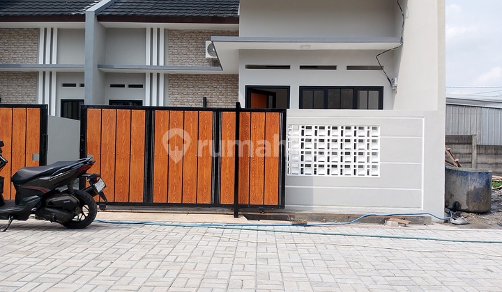 Rumah Cluster Minimalis Joglo, Karang Tengah Coeldug - foto 1