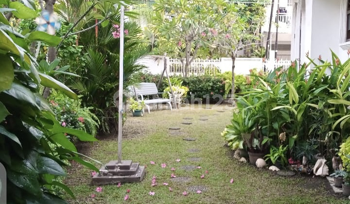 Rumah Huk 313M2 Strategis Bebas Banjir Komplek Sunrise Garden, Jakarta Barat - foto 1