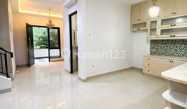Rumah Dianella Casa Jardin 8X15 120M2 3+1Kt Siap Huni Semi Furnished - foto 1