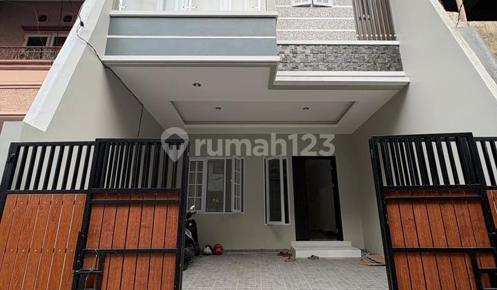 Hot! Rumah Siap Huni Mandala Tomang Nego | 3.5 Lantai | 4Kt 5Km | SHM | Carport 2 | Last Unit - foto 1