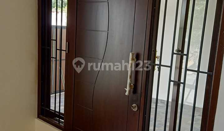 Dijual Cepat Rumah Siap Huni Brand New di Citra 3 Jakarta Barat - foto 1