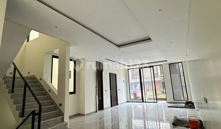 Rumah Baru Milenial di Permata Buana, LT 144M² - foto 1