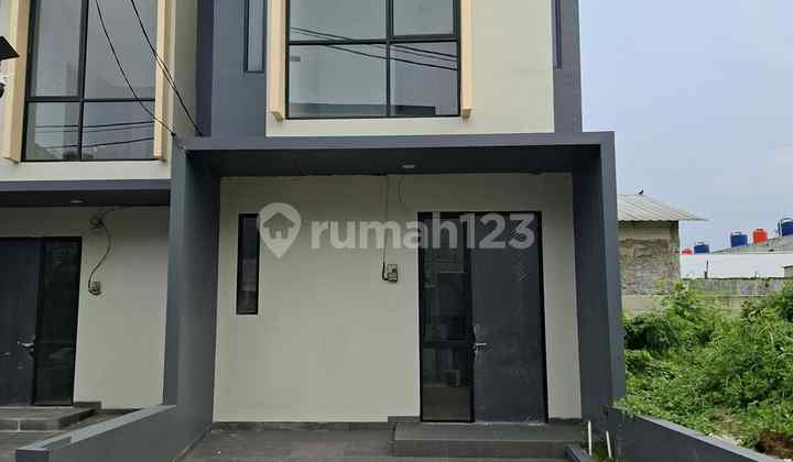 Dijual Rumah Baru 2 LT Hdp Utara Park Residence - foto 1