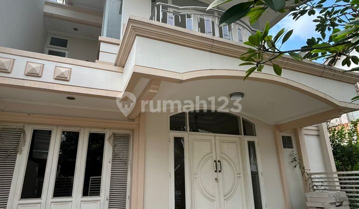 Rumah di Puri Botanical, Modern Minimalis, Siap Huni, Rapi, Terawat - foto 1