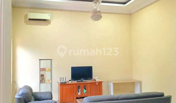 Dijual.rumah Rapi Lokasi Tenang Harga Dibawah.pasar - foto 1