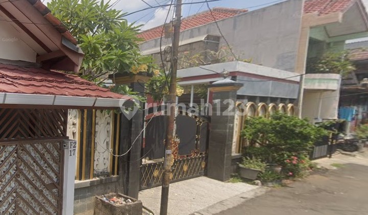Rumah 2 Lantai Luas Tanah 381 di Kampung Basmol, Perumahan Taman Kota, Kembangan - foto 1