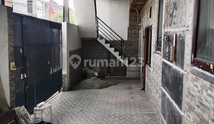 Rumah 3,5 Lantai Meruya Jakarta@Barat - foto 1