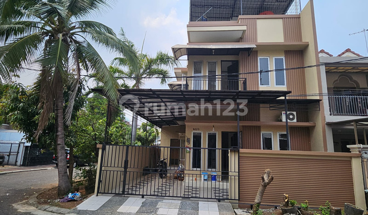 Di Jual Rumah Hoek 3 LT di Citra 2 Ext.jakbar - foto 1