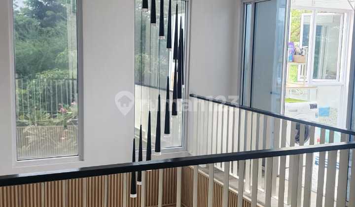 Dijual Rumah Semi Furnished Metland Riviera Puri Jakarta Barat - foto 1