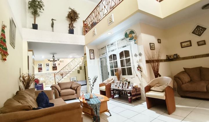 Rumah Cantik Siap Huni 2 Lantai Slipi Kemanggisan - foto 1