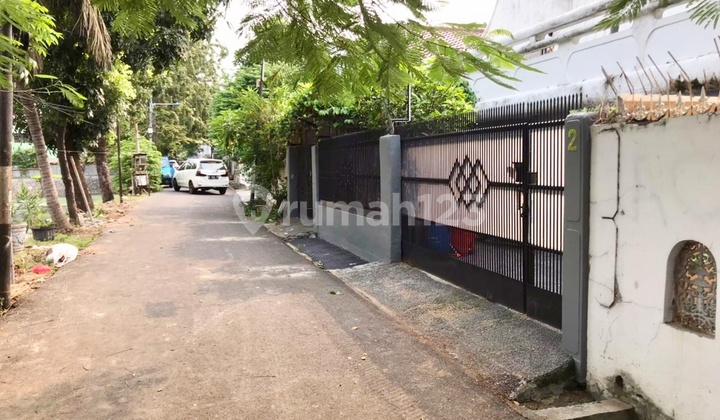 Rumah di Tomang Dekat Tarumanegara dan Trisakti, Harga Murah Dibawah Harga Pasar - foto 1