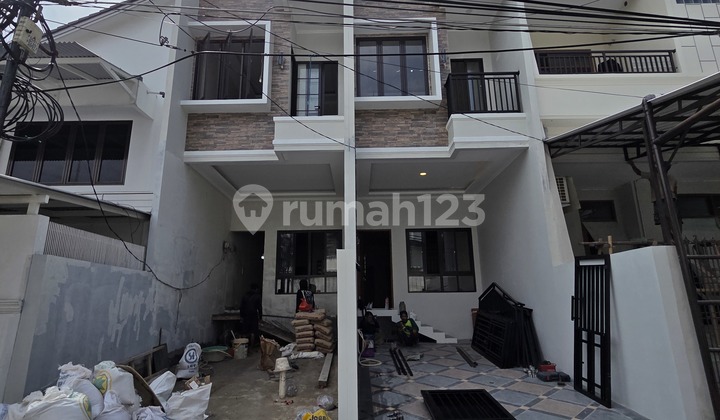 Dijual Rumah Baru Minimalis Modern di Greenville - foto 1