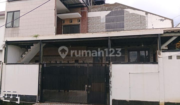 Dijual Rumah Strategis Dekat Komplek Walikota Jakarta Barat - foto 1