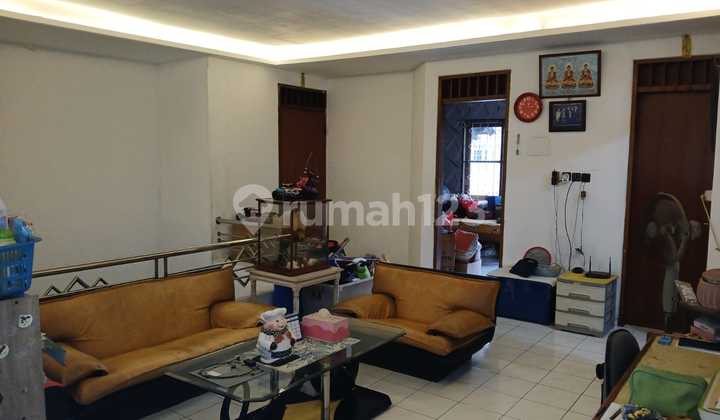 Rumah di Kebon Jeruk Jakarta Barat SHM Siap Huni Bebas Banjir - foto 1