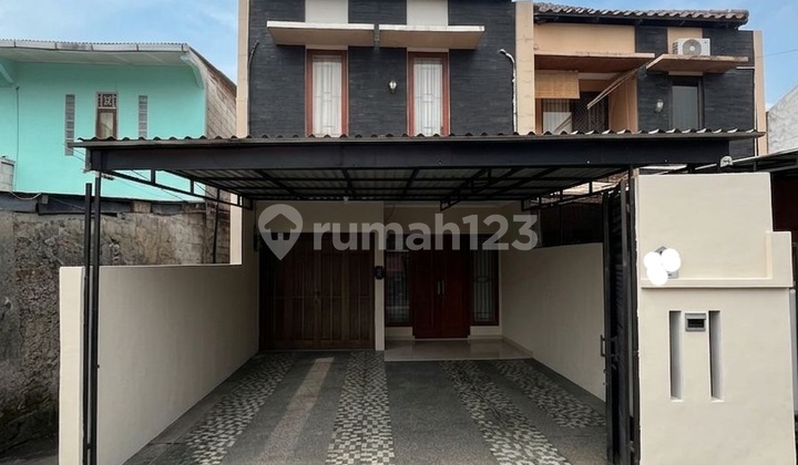 Dijual Cepat Rumah di Meruya Lokasi Strategis Dekat Tol Jorr - foto 1