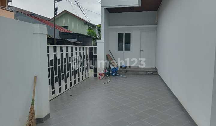 Rumah Brand New di Kosambi Baru Luas Tanah: 90 M2 (6X15) 2,5 Lantai - foto 1