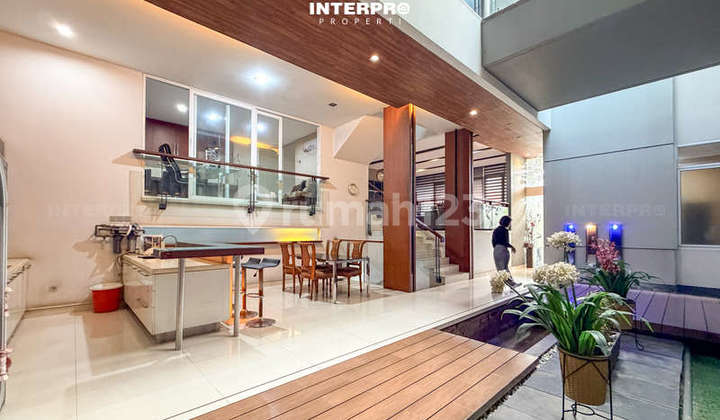 Rumah Cluster Baru, Design Modern, Depan Taman, Permata Buana - foto 1