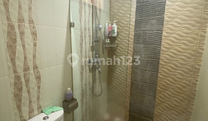 Rumah Griya Permata Dekat Greenlake Luas 144M² - foto 1