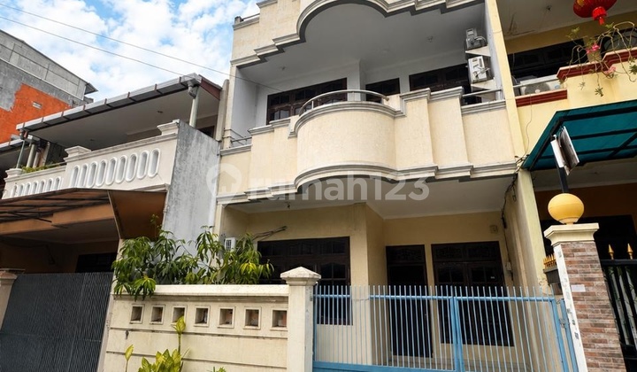 Ana Rumah Uk 6X15m di Komplek Kavling Polri Jelambar - foto 1