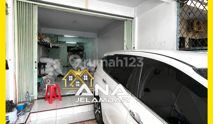 Ana Rumah 3Lt Luas 4X20m Cocok Usaha dan Tinggal Jln 2 Mobil Hadap Selatan Bebasbanjir di Jelambar - * Good- Deal !!* - foto 1
