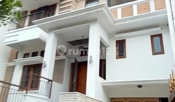 Dijual Rumah Green Garden Residence 3 Lantai - foto 1