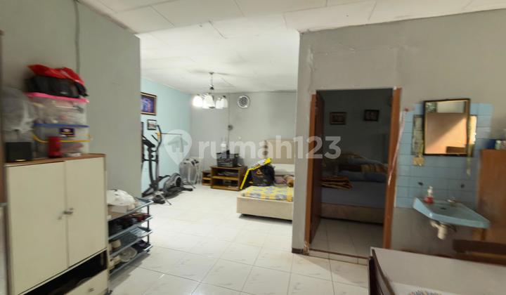 Rumah Bagus Siap Huni 2 Lantai Kemanggisan - foto 1