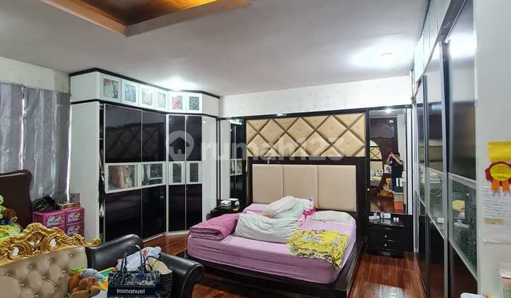 Rumah Bagus 2,5 Lantai di Green Garden Jakarta Barat - foto 1
