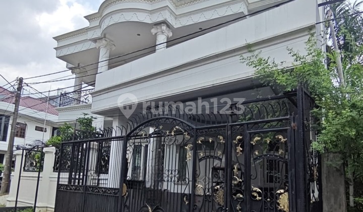 Dijual Murah Rumah Cantik Harga NJOP Posisi Hook Siap Huni Bebas Banjir di Citra 2 - foto 1