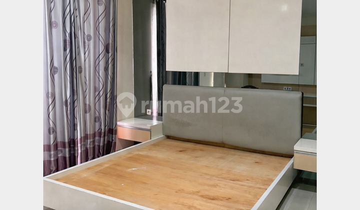 Rumah Elegan Semi Furnished di Greenlake City Cluster America - Siap Huni & Nyaman - foto 1