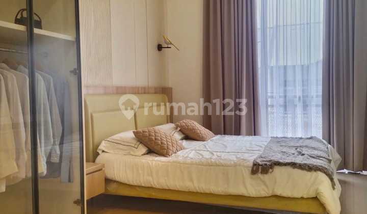Rumah 1,5 Miliar di Jakarta Barat Dekat Puri | 3 Kamar Tidur Modern Luxury - foto 1