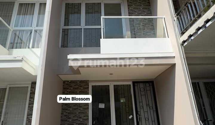 Hunian Modern Cocok untuk Pasangan Muda Lokasi Royal Palm Blossom Jakarta Barat - foto 1